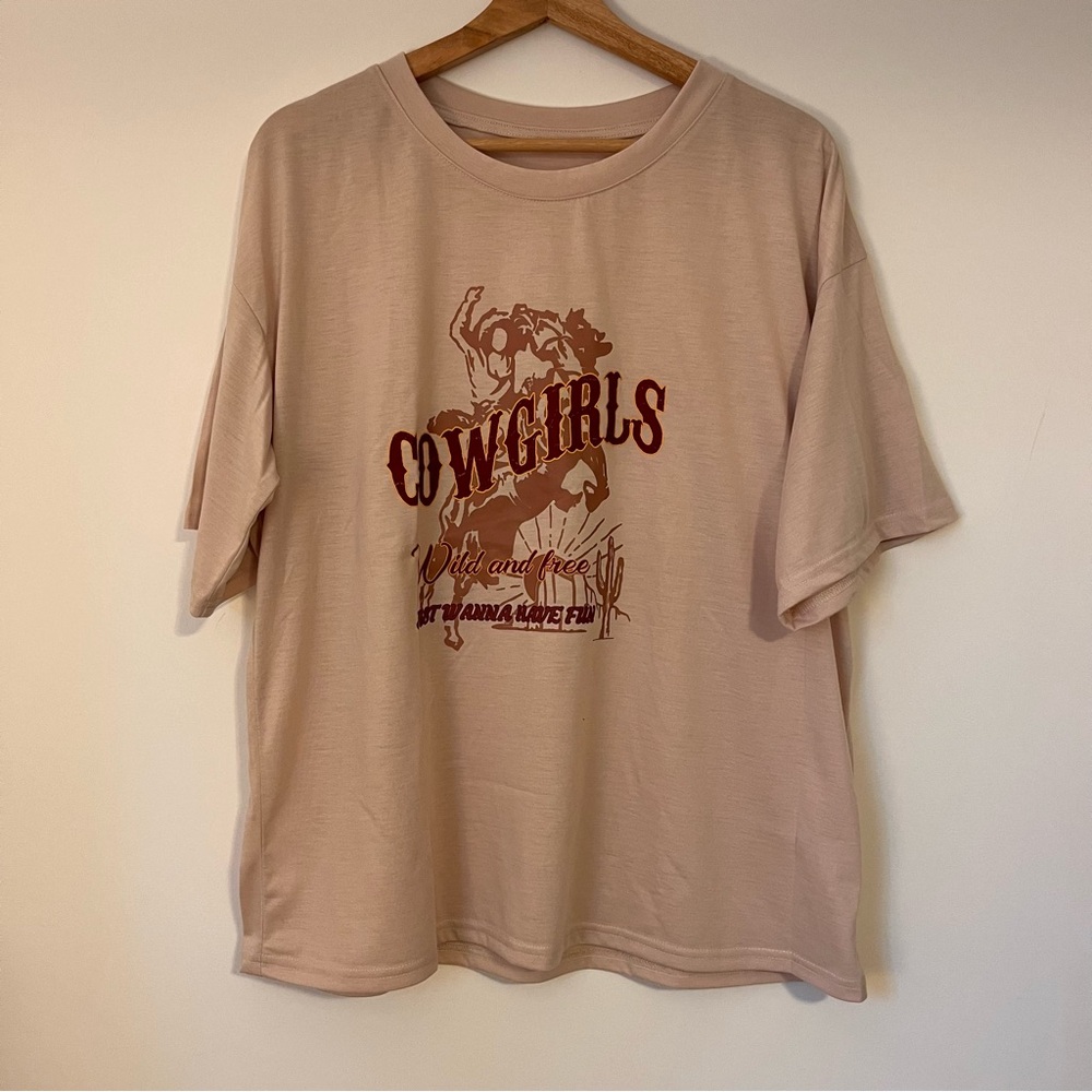 Cowgirls Tee